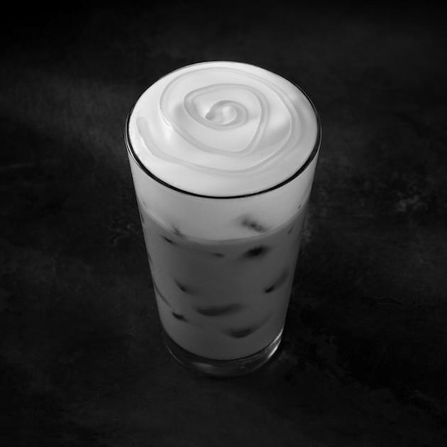 Starbucks’s New Iced Honeycomb Lavender Latte image 1