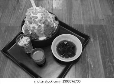 Black Milk Water, Milk Tea Flavor Bingsoo image 1