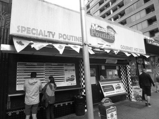 Mean poutine vancouver downtown photo 2